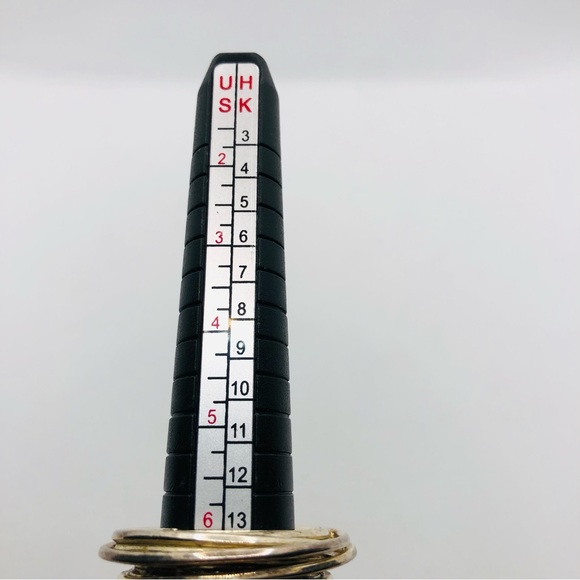 Unique silver colored ring - Picture 7 of 7